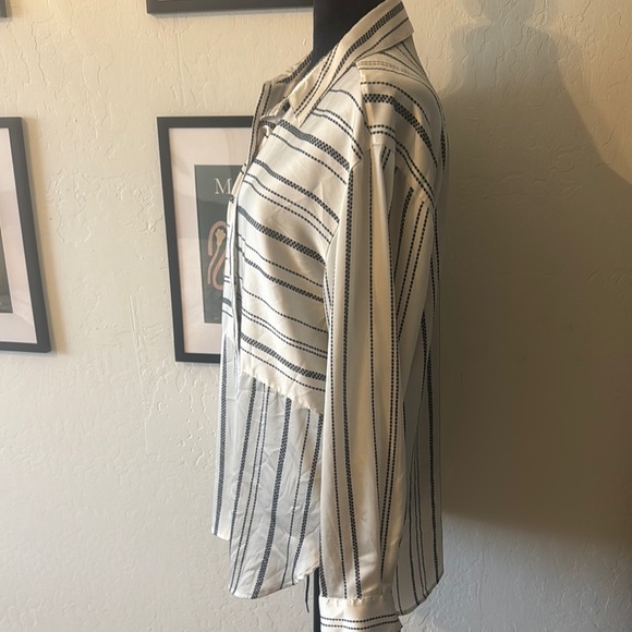 Karl Lagerfeld White and Black Striped Blouse - NWOT - Picture 3 of 9